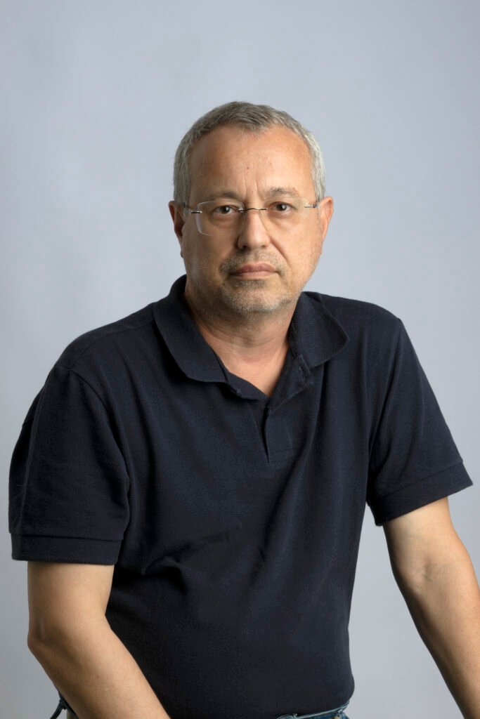 Retrato do Fotógrafo Michel Paschini, que atua em Piracicaba e região com fotografia corporativa, de arquitetura, gastronômica, para shows e eventos intimistas.